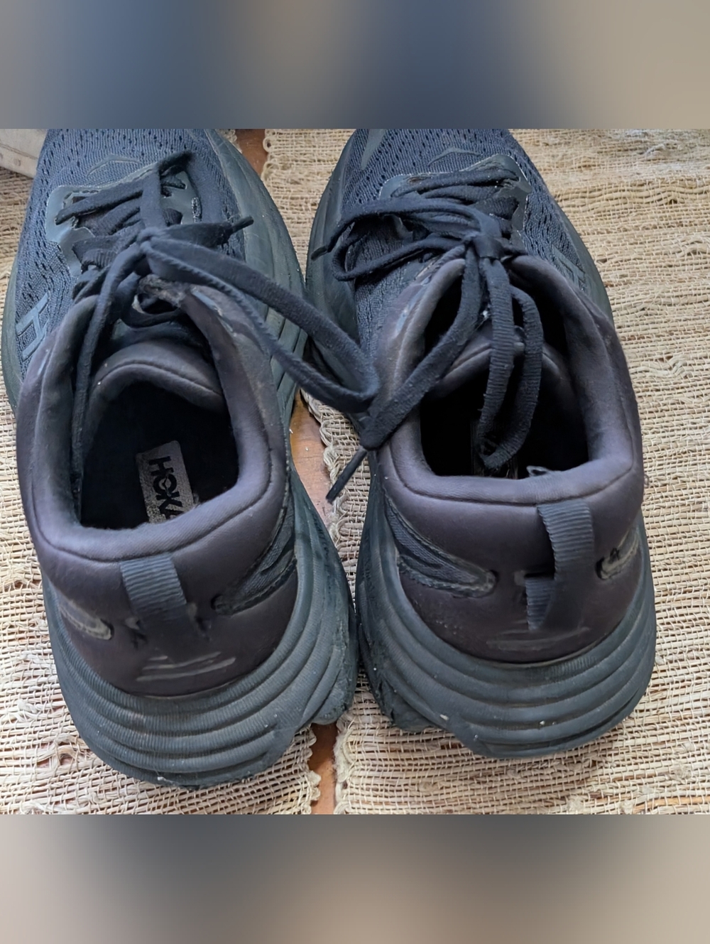 Hoka One One Bondi 8 in black size 7 - Picture 4 of 5